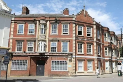 147 yıllık otel neredeyse bedavaya satışta!