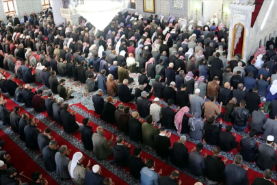 Cuma vakitleri: 4 Temmuz 2025 il il namaz saatleri!