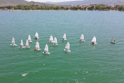 Öncü yelken yarışları İznik Gölü'nde başladı!