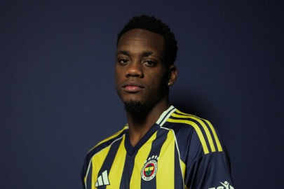 Fenerbahçe, Jhon Duran transferini resmen açıkladı!