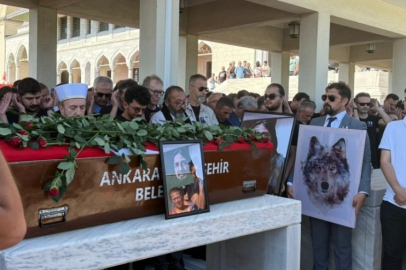 Gazeteci-yazar Nihat Genç son yolculuğuna uğurlandı