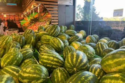 Bursa'da satılan karpuzun fiyatı gündem oldu!