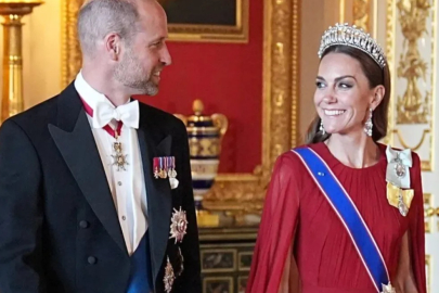 Prenses Kate yıllar sonra taç taktı