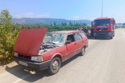 Bursa'da yangın arabada başladı otluk alanda bitti!