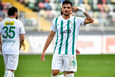 Bursaspor geçen sezonun yıldız ismi ile vedalaştı!