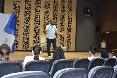 Karacabey Belediyesi Tiyatro Topluluğu yeni sezon eğitimlerine başladı