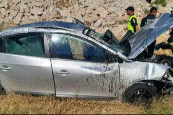 Konya'da devrilen otomobilde anne, bebeği ve kız kardeşi hayatını kaybetti