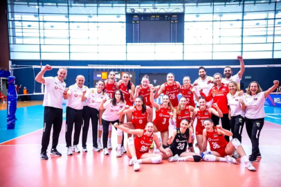 U19 Kadın Voleybol Takımı Yarı Finale Yükseldi