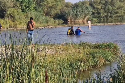 Diyarbakır'da Dicle Nehri'nde Boğulma Tehlikesi: 1 Kayıp