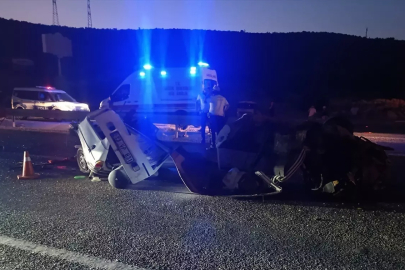 Mersin'de Bariyere Çarpan Otomobilde 1 Kişi Hayatını Kaybetti