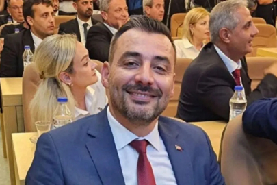 Manavgat'ta belediye başkan vekili CHP'li Mehmet Çiçek oldu