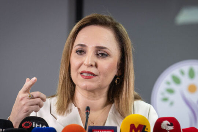 DEM Parti Sözcüsü Ayşegül Doğan: Yakılan ateş barış umudunu harladı