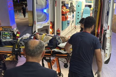 Bitlis eski Valisi Karaömeroğlu, Sivas'ta trafik kazası geçirdi