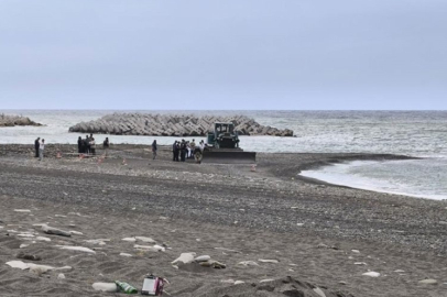 Sahilde güneşlenirken can verdi! Böylesi duyulmadı...
