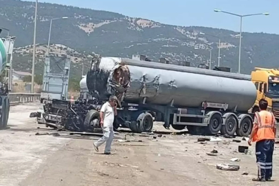 Nurdağı'nda feci kaza: İki sürücü hayatını kaybetti