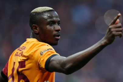 Victor Osimhen transferinde beklenen haber: Napoli teklifi kabul etti