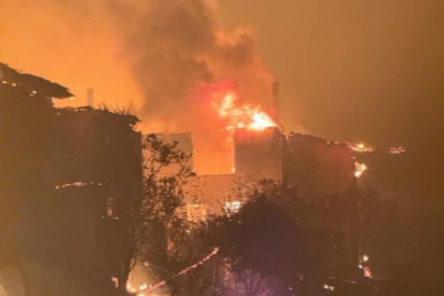 Yangın, tahliye edilen mahalleye sıçradı: Evler alev topuna döndü