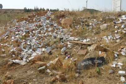 Konya'da yol kenarında çok sayıda kullanılmamış ilaç kutusu bulundu