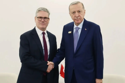 Cumhurbaşkanı Erdoğan, İngiltere Başbakanı Keir Starmer ile görüştü