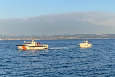 Tekne faciası son anda önlendi: 3 kişiyi boğulmaktan sahil güvenlik kurtardı