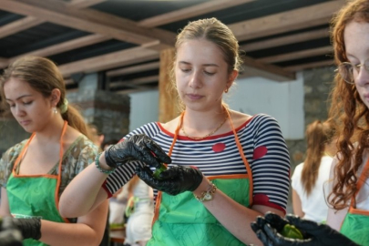 Yabancı eller Gürsu armudunu bakın ne hale çevirdi!