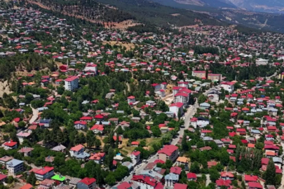 20 bin kişinin yaşadığı ilçede sıcak yüzünden nüfus 450 bine çıktı