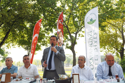 Başkan Aydın, Zafer Mahallesi’nde vatandaşla kahvaltıda buluştu