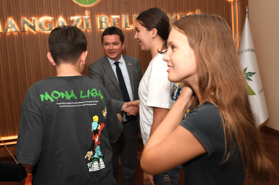 Bosnalı öğrencilerden Başkan Aydın’a ziyaret