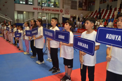 Türkiye Karate Premier Ligi Muş'ta Başladı