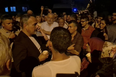 15 günlük su kesintisi isyan ettirdi! Yolu kapattılar...