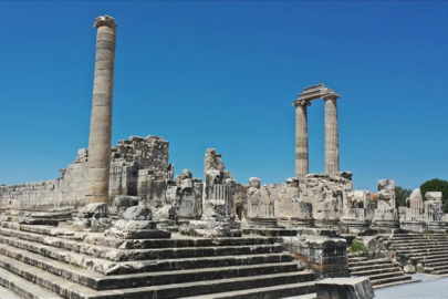 Antik çağın kehanet merkeziydi; Geceleri ziyarete hazırlanıyor...