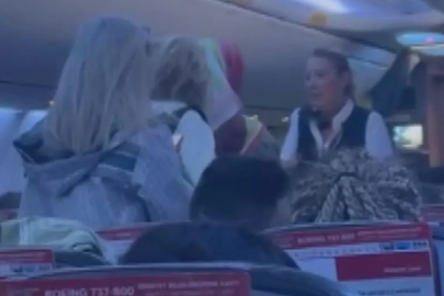 İstanbul’a inen uçakta kural ihlali: Ayağa kalkan yolculara polis müdahalesi