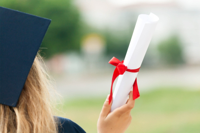 ‘Sahte diploma’ skandalında kara para izleri!