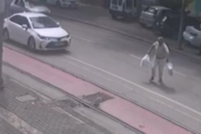 Bursa'da market alışverişi kötü bitti! Saniye saniye kamerada...