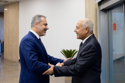 Bakan Fidan, Mısır'da Arap Birliği Genel Sekreteri Ahmed Ebu Gayt ile görüştü