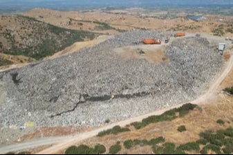 İzmir'de mera alanına yapılan çöp depolamasından geri adım