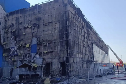 İzmir'deki fabrika yangını panik yarattı