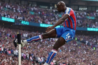 Liverpool kupayı penaltılarda kaybetti! Şampiyon Crystal Palace