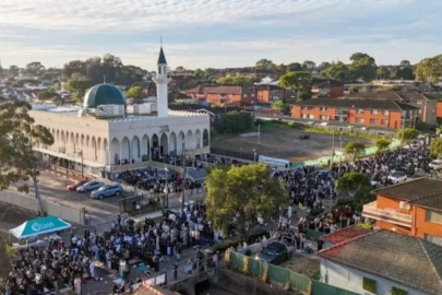 Hoparlörden ezan okuma girişimi Avustralya'yı karıştırdı!