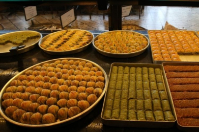 'İşsizlik yok, iş beğenmezlik var' diyen tatlıcı iflasın eşiğinde!