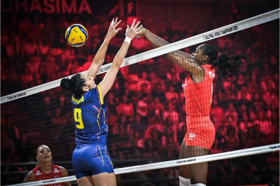 A Milli Kadın Voleybol Takımı, İspanya'yı Mağlup Etti
