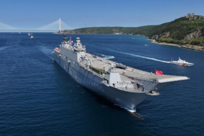 TCG Anadolu, Boğaz geçişini tamamladı