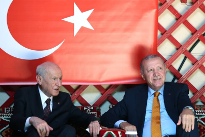 Cumhurbaşkanı Erdoğan, Ahlat'ta Bahçeli ile görüştü