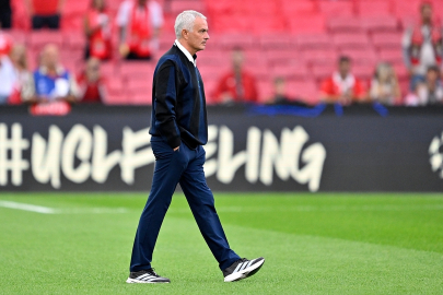 Mourinho gitti Fenerbahçe hisseleri yükseldi