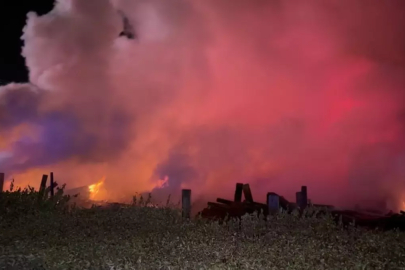 Düzce'de Kereste Fabrikasında Yangın Çıktı