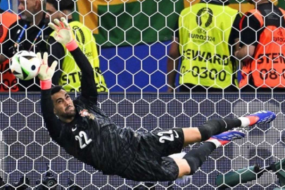 Galatasaray'dan Diogo Costa'ya rekor teklif