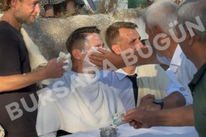 Gelin ilk tokadı attı, davetliler tokat atmak için sıraya girdi