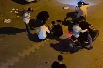 İstanbul'da asker eğlencesinde havai fişek atılınca ortalık karıştı