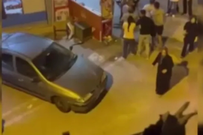 İstanbul'da gençlerle mahalleli arasında çıkan 'gürültü kavgası' kamerada