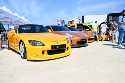 Yeniköy’de modifiye araç tutkunları buluştu